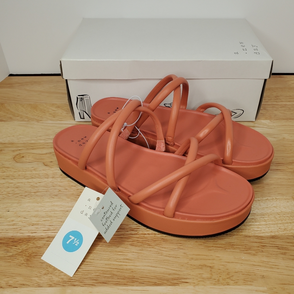 A New Day Sandals Women's Dory Platform Coral Apricot Orange Size 7.5 NWOT